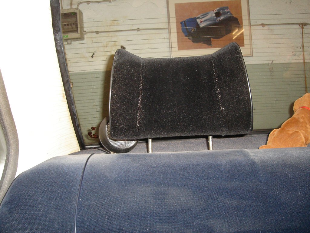 <<