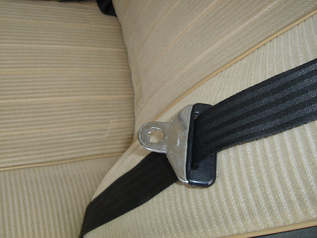 <<