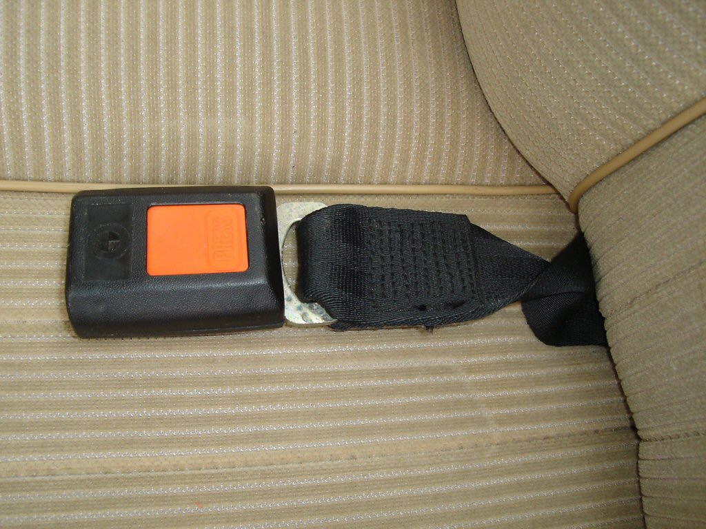 <<