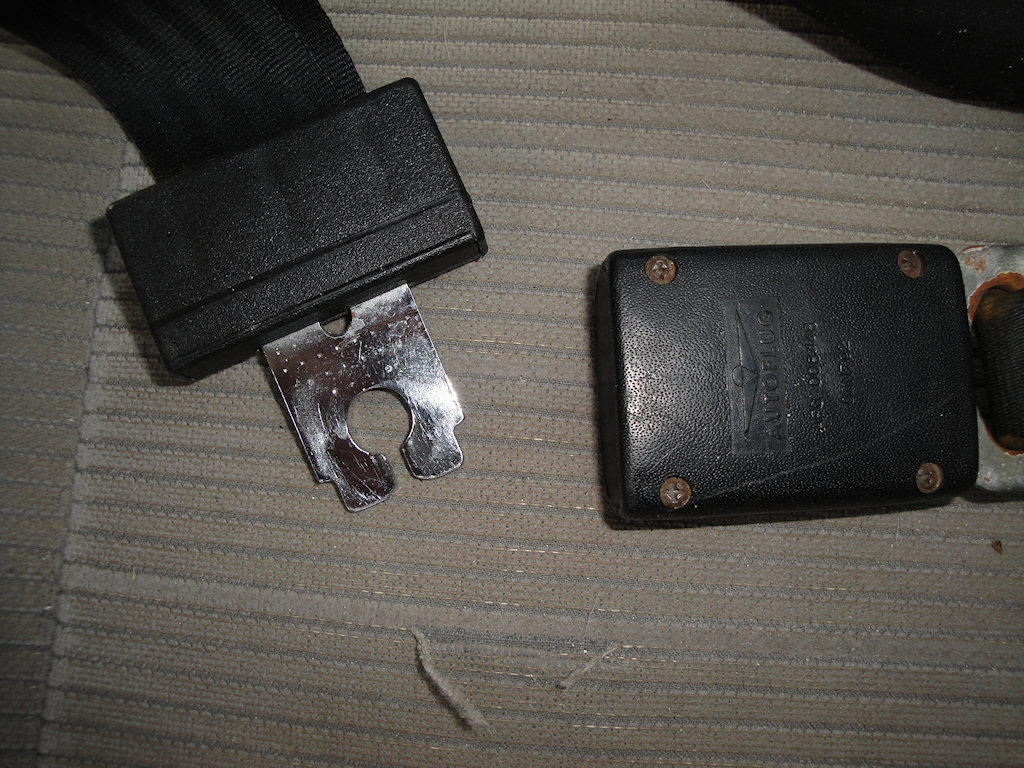 <<
