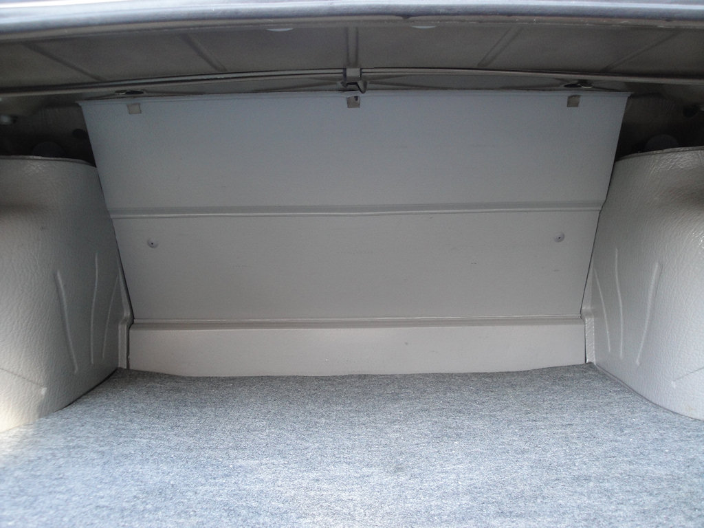 <<