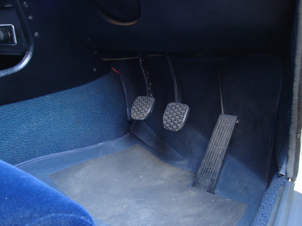 <<