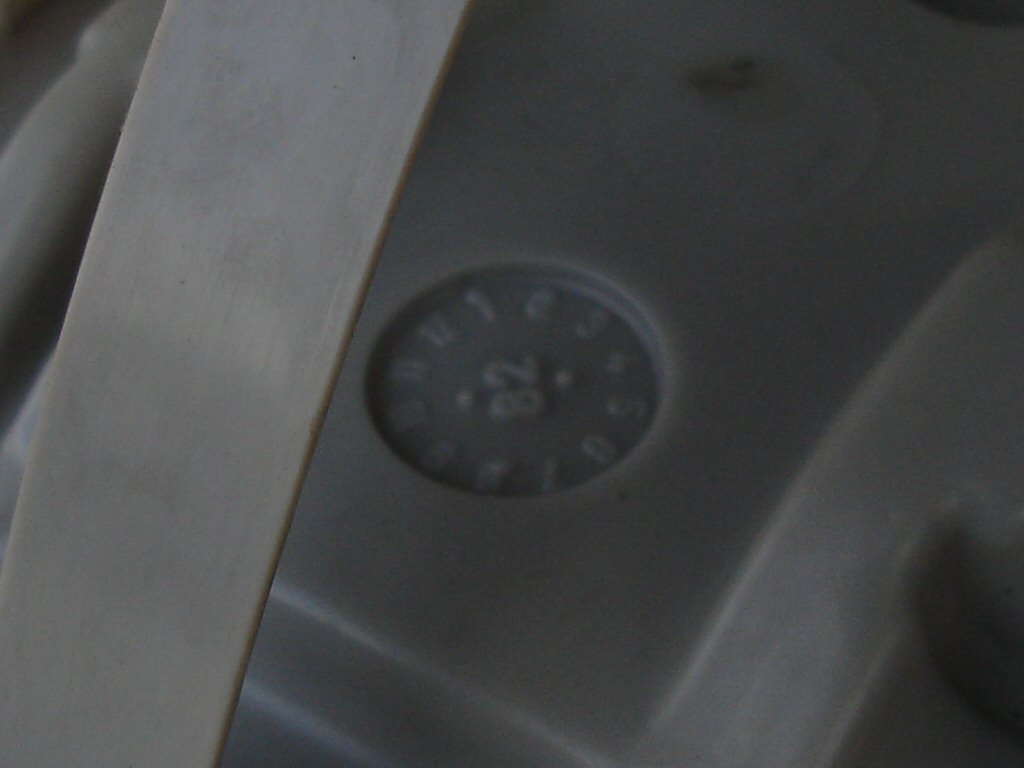 <<