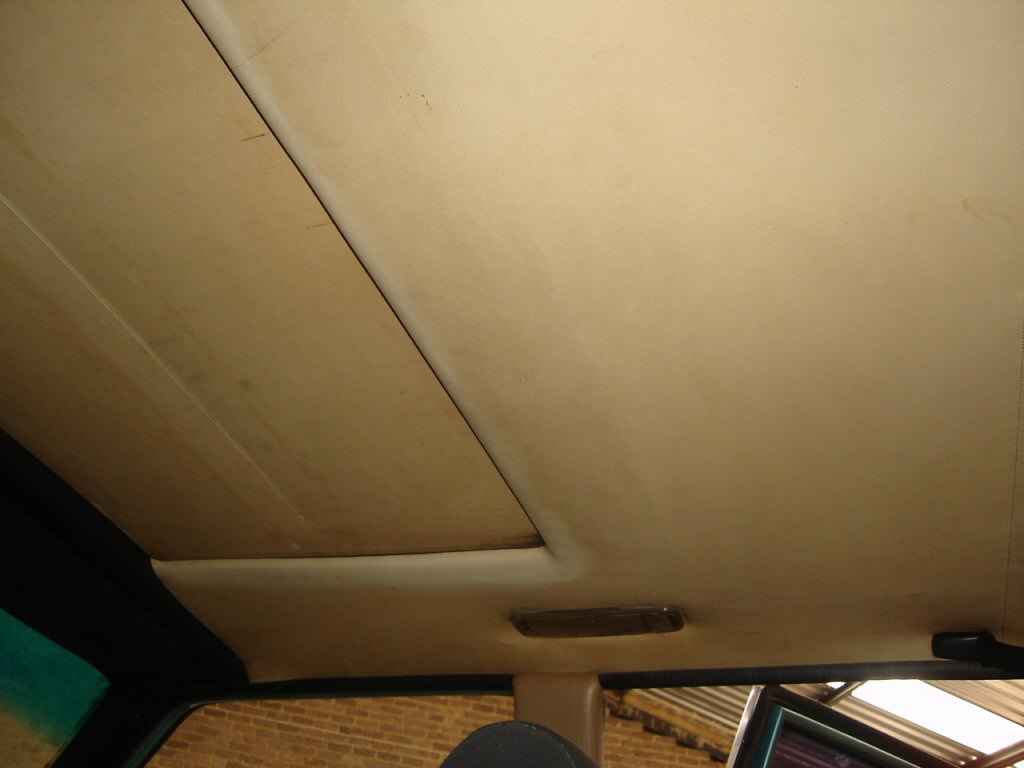 <<