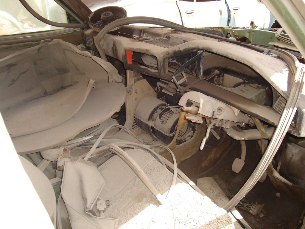 <<