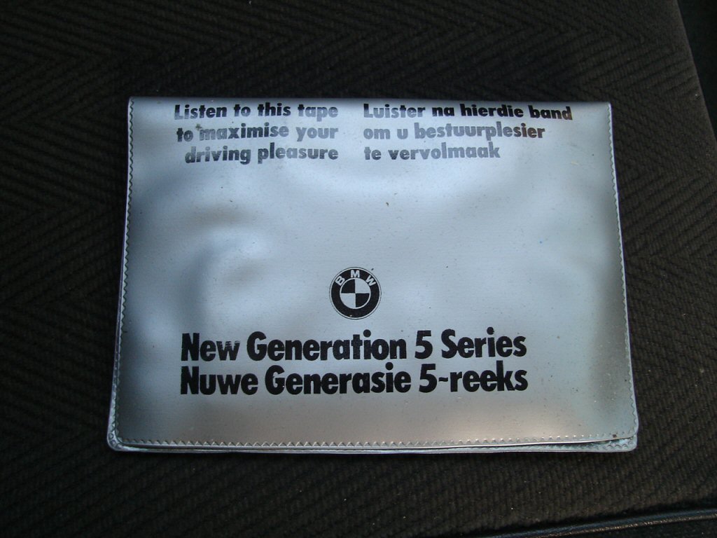 <<